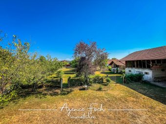 MAISON ET GRANGE À RÉNOVER