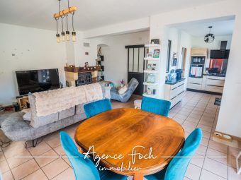 MAISON RENOVEE AVEC GARAGE ET PISCINE