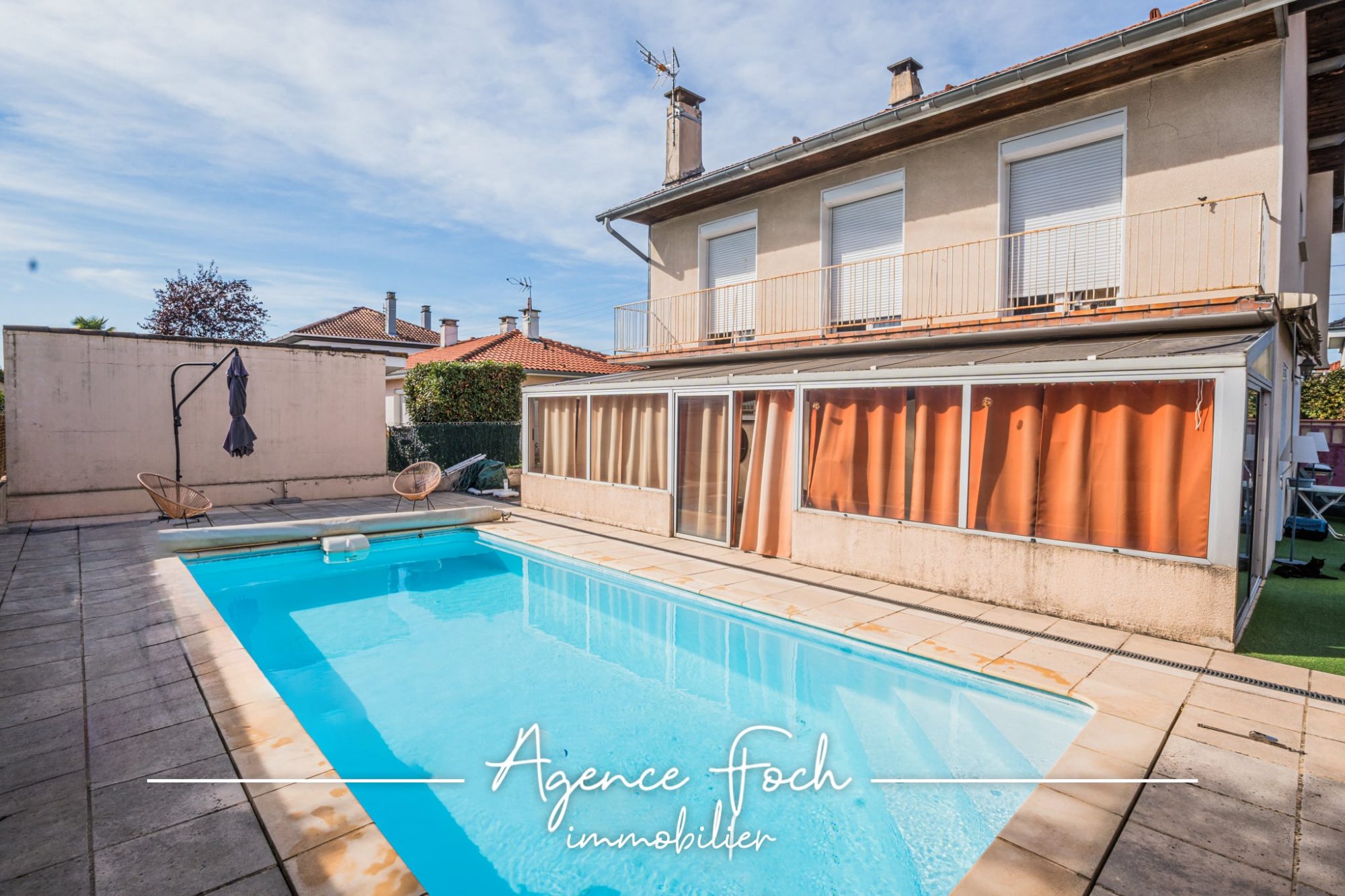 MAISON RENOVEE AVEC GARAGE ET PISCINE 11