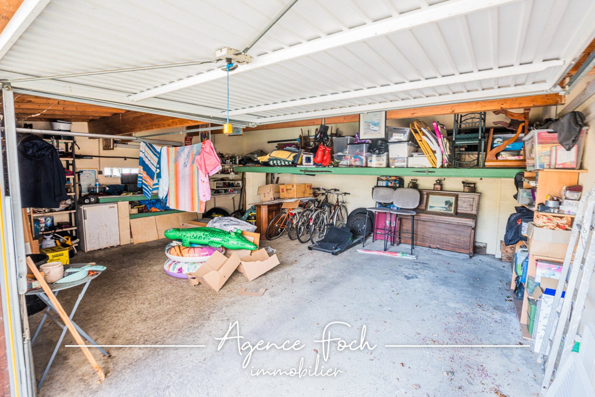 MAISON RENOVEE AVEC GARAGE ET PISCINE 13