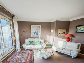 A VENDRE APPARTEMENT 5 PIÈCES, AVEC MAGNIFIQUE TERRASSE ET GARAGE EN CENTRE VILLE DE TARBES