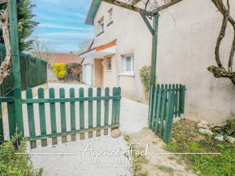 MAISON 4 PIECES, 110M2 AVEC GARAGES, CAVE ET JARDIN ARBORE