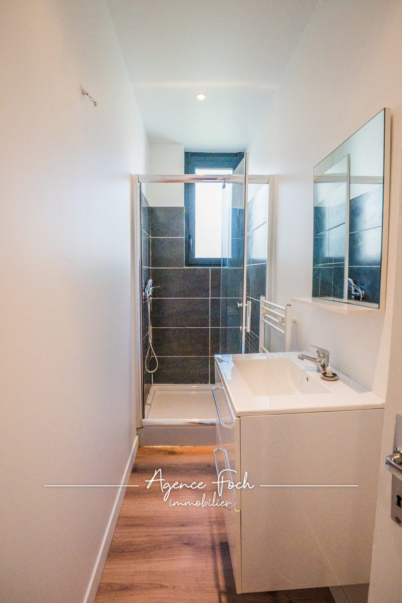 APPARTEMENT T2 AVEC GARAGE ET PLACE DE PARKING 7