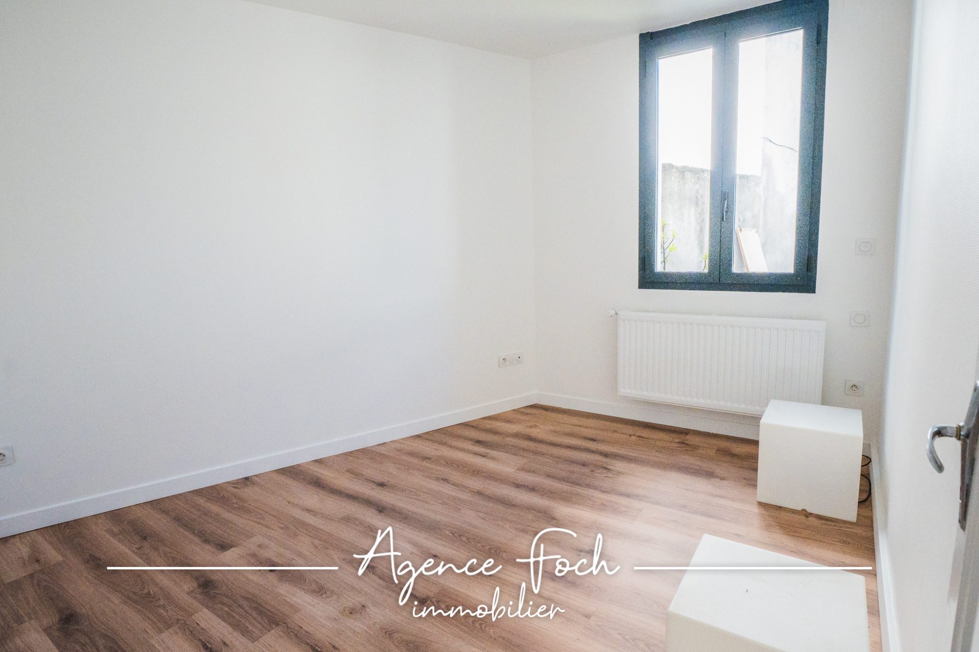 APPARTEMENT T2 AVEC GARAGE ET PLACE DE PARKING 6