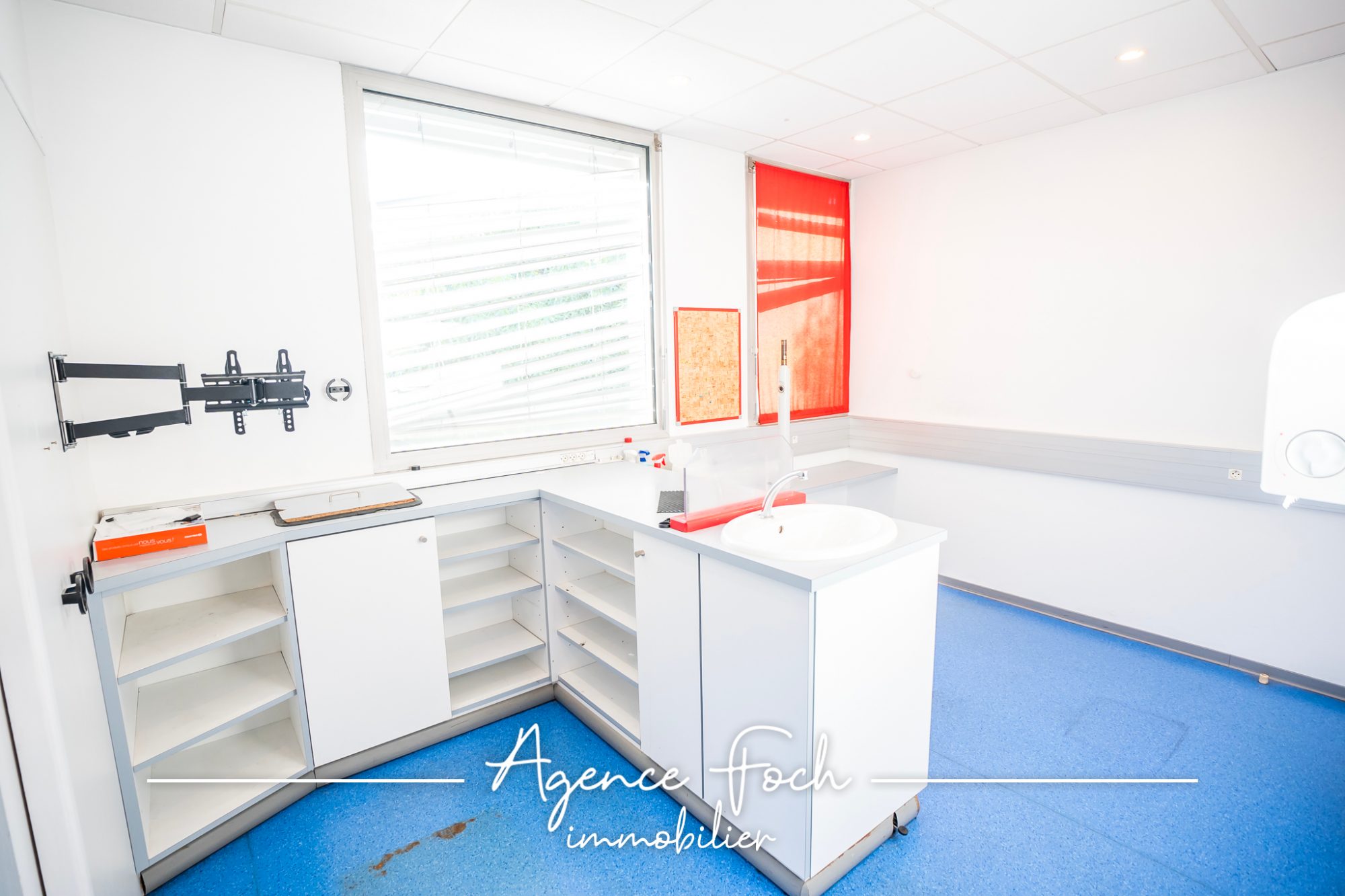 LOCAL PROFESSIONNEL 2