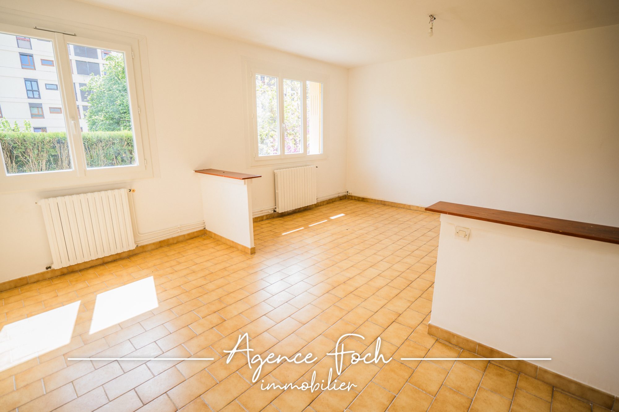 À VENDRE T3 AVEC GARAGE FERMÉ 2