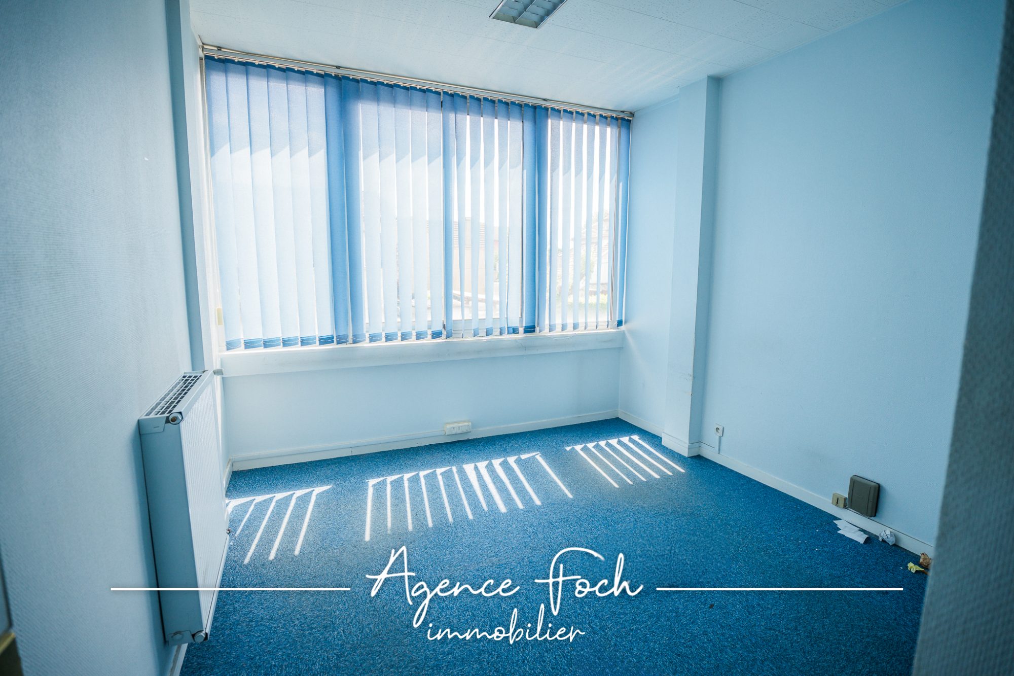 A VENDRE ENSEMBLE IMMOBILIER 10
