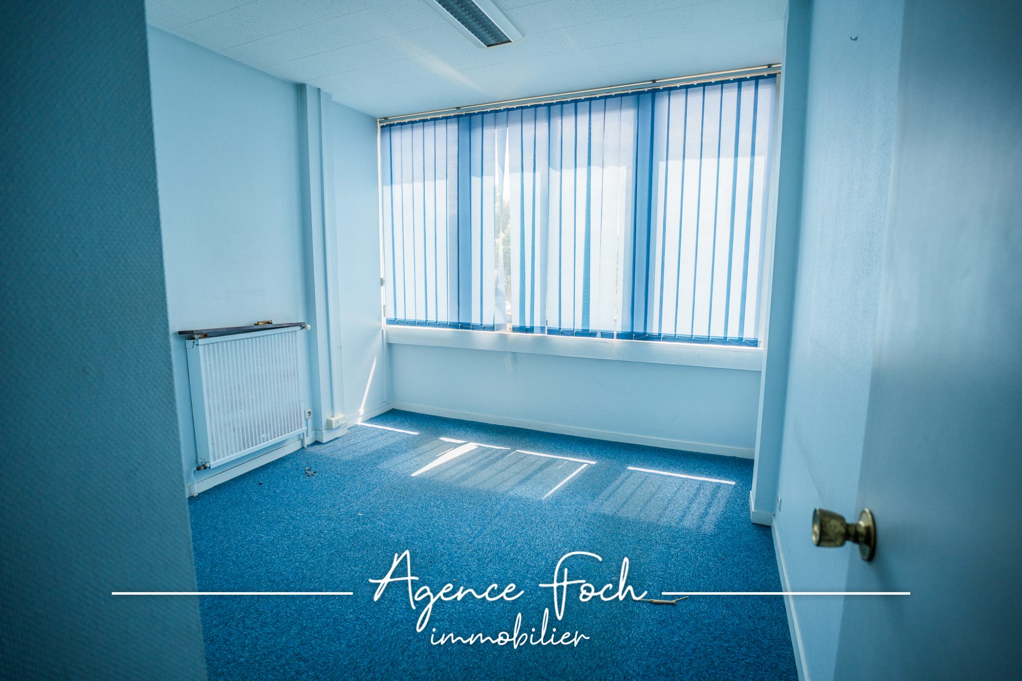 A VENDRE ENSEMBLE IMMOBILIER 11