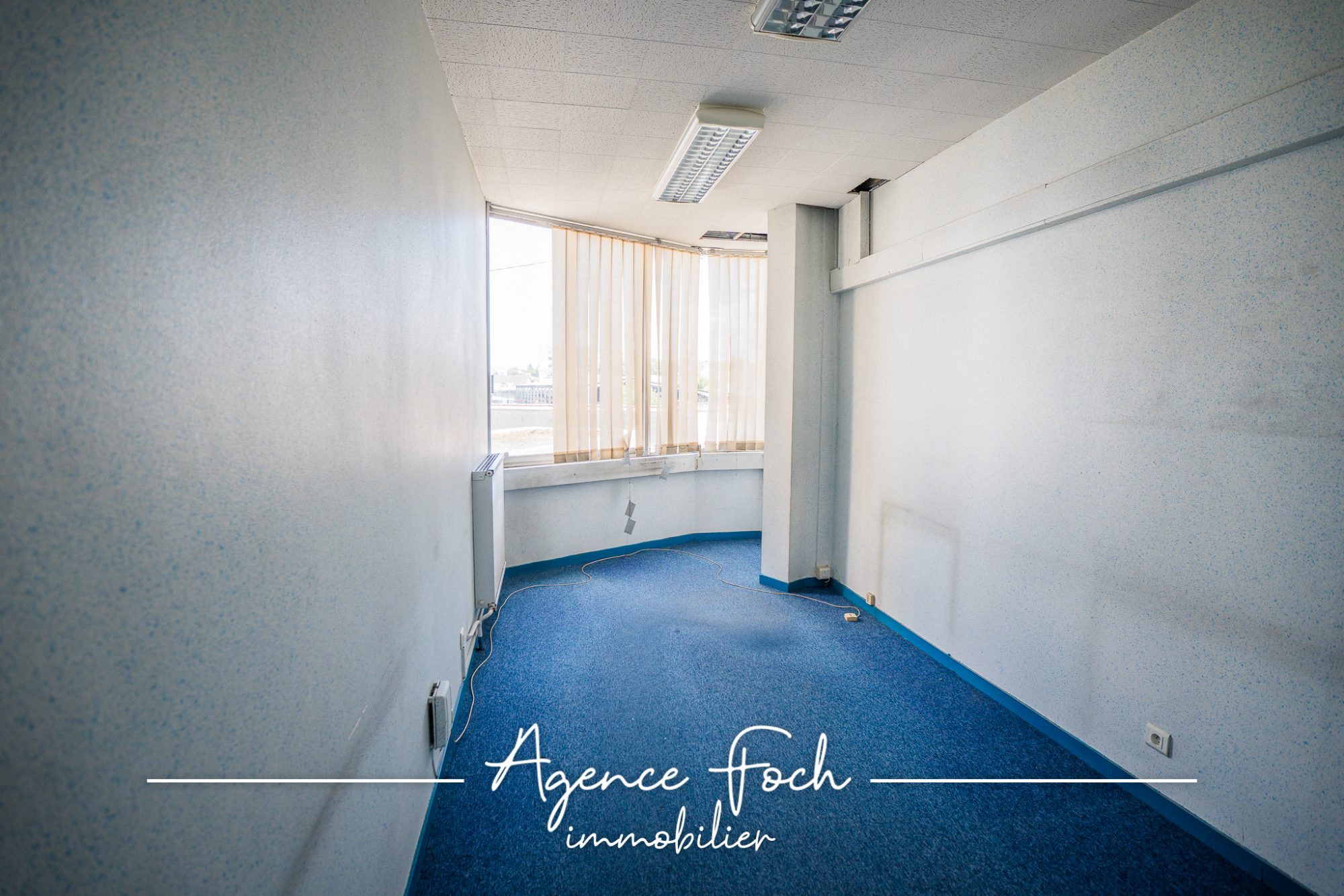A VENDRE ENSEMBLE IMMOBILIER 13