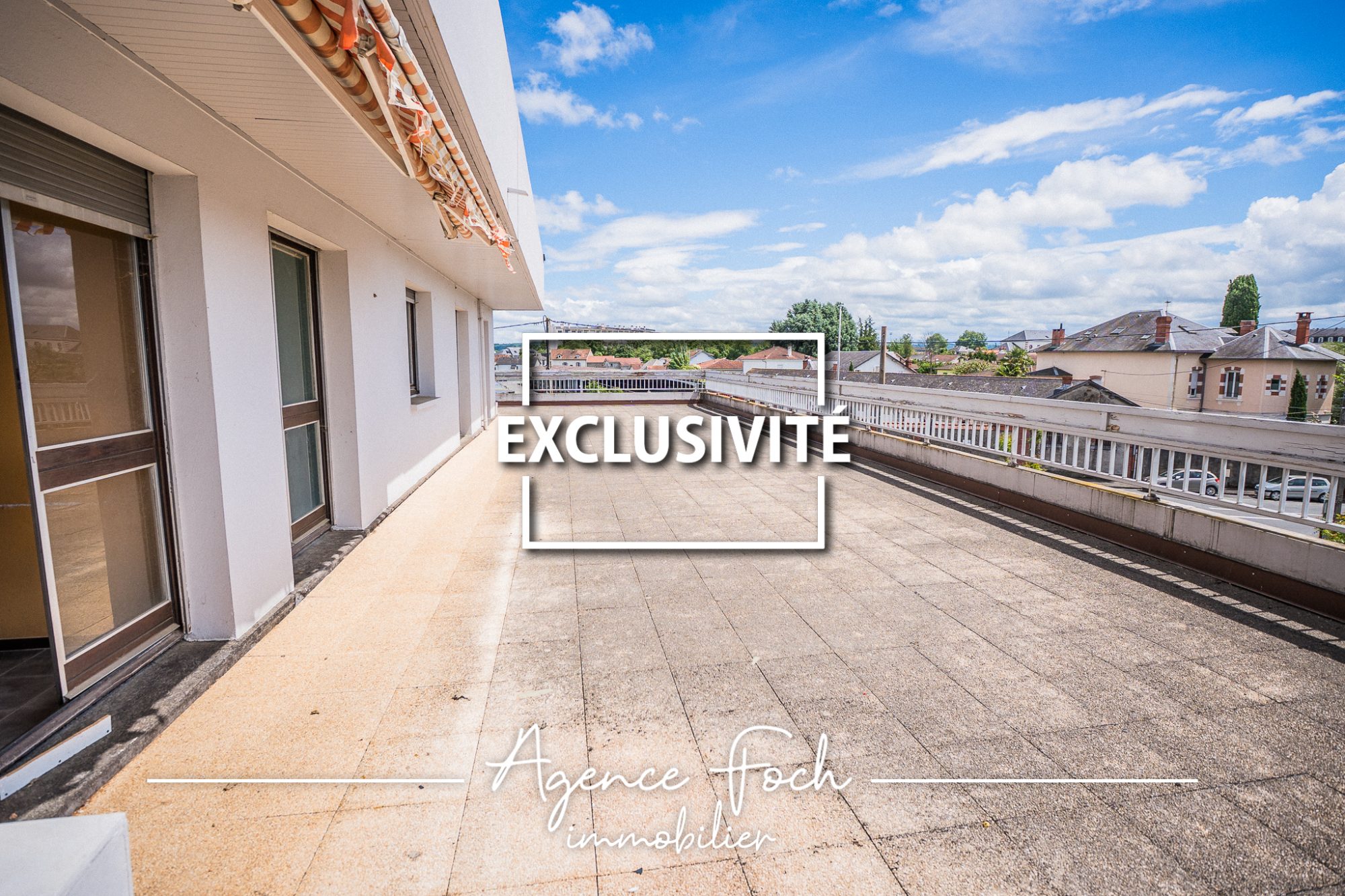 A VENDRE ENSEMBLE IMMOBILIER 15