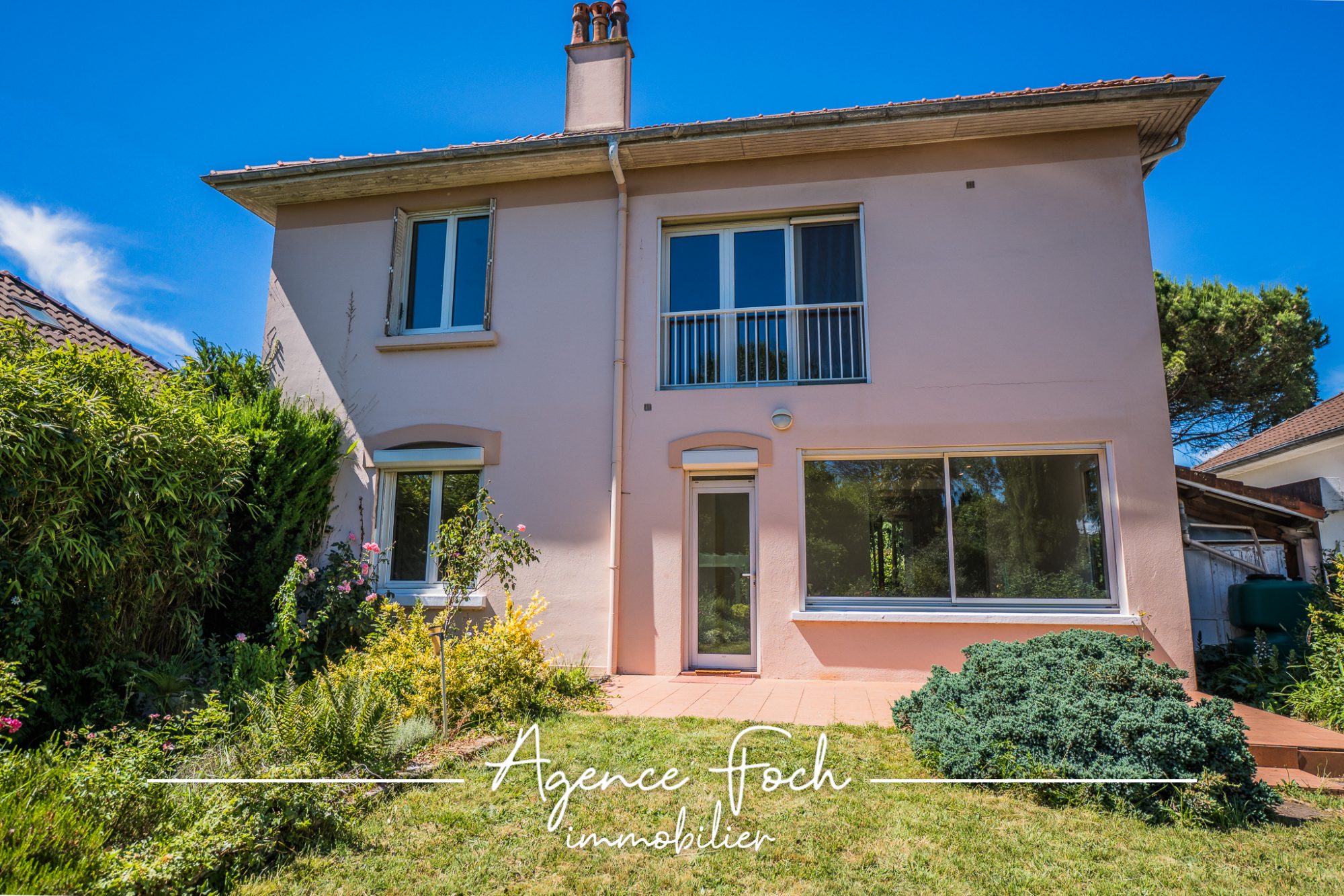 AV MAISON BOURGEOISE ODOS 1