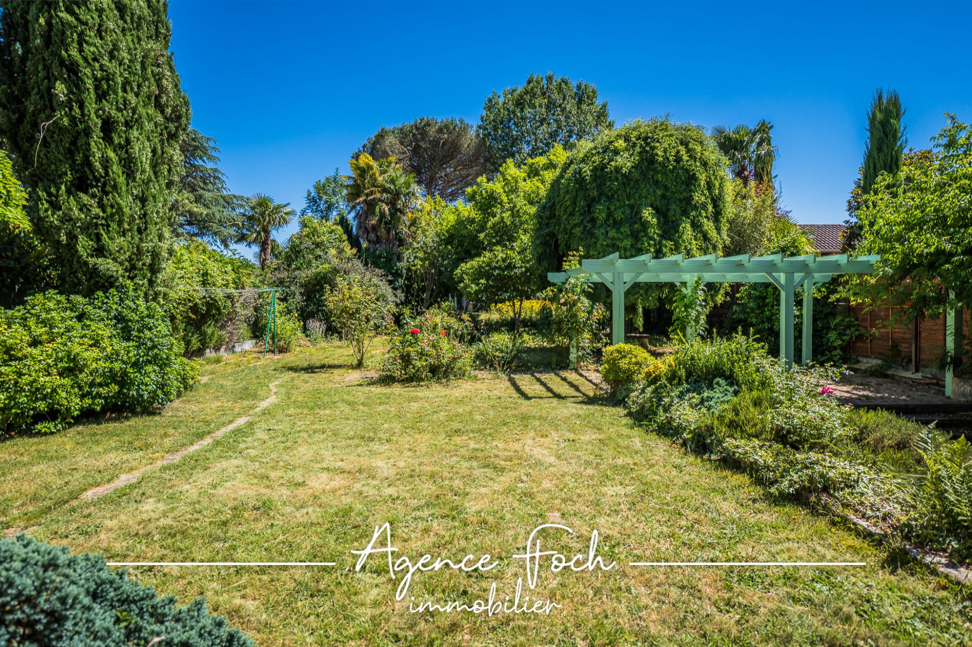 AV MAISON BOURGEOISE ODOS 14