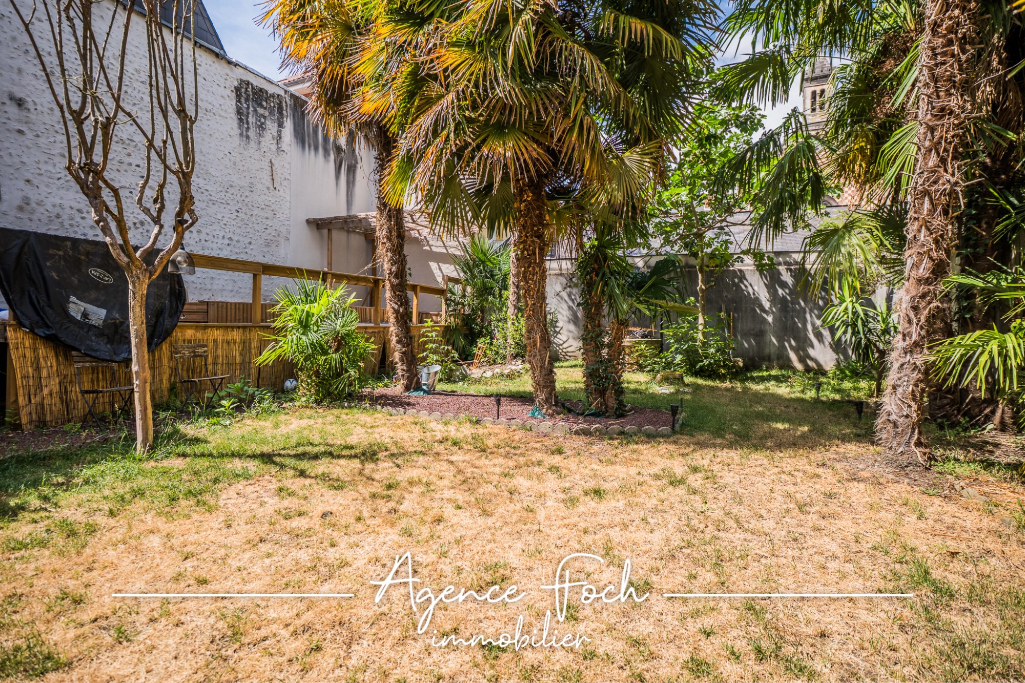A VENDRE BATISSE D&rsquo;EXCEPTION AU COEUR DE TARBES 19