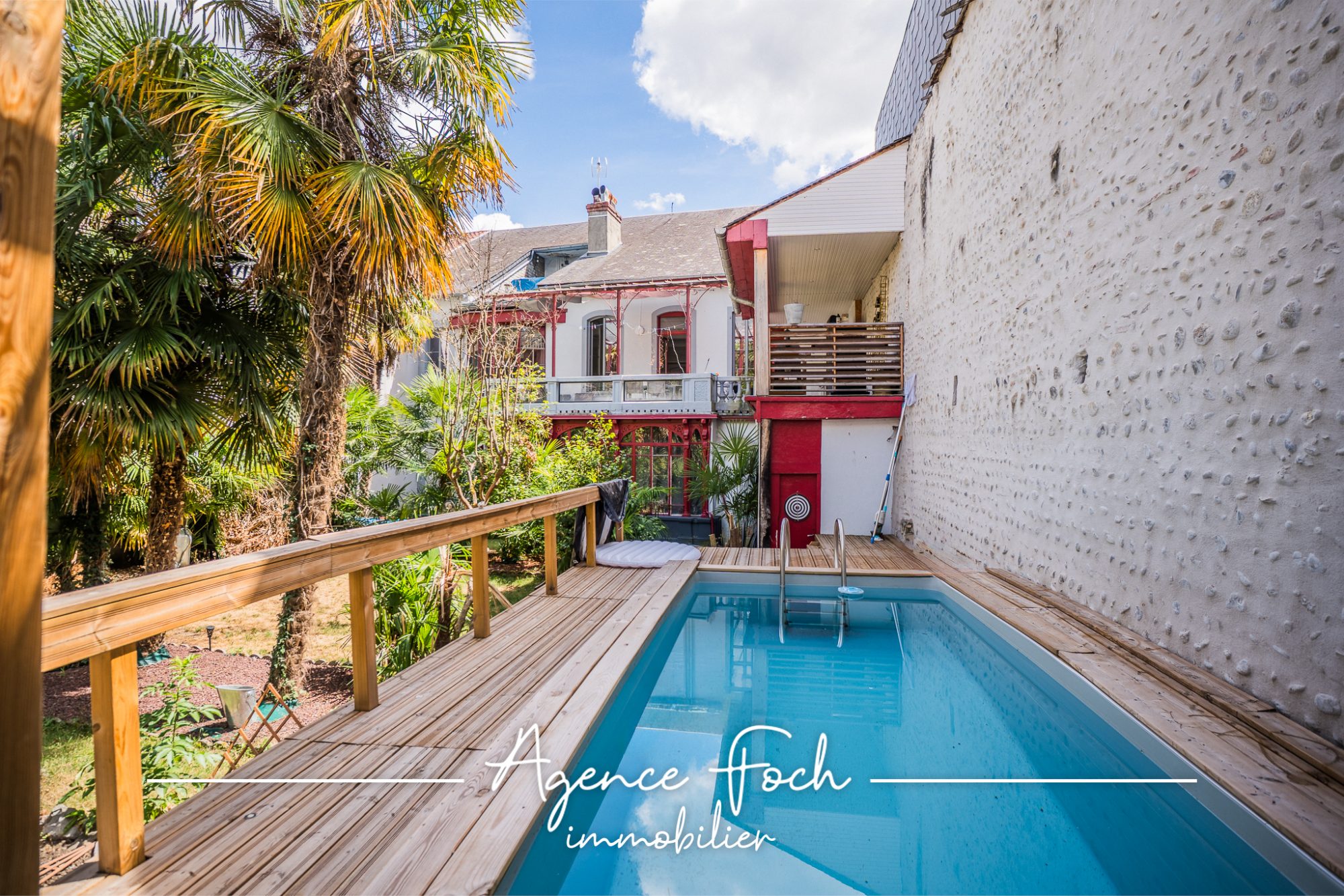 A VENDRE BATISSE D&rsquo;EXCEPTION AU COEUR DE TARBES 1