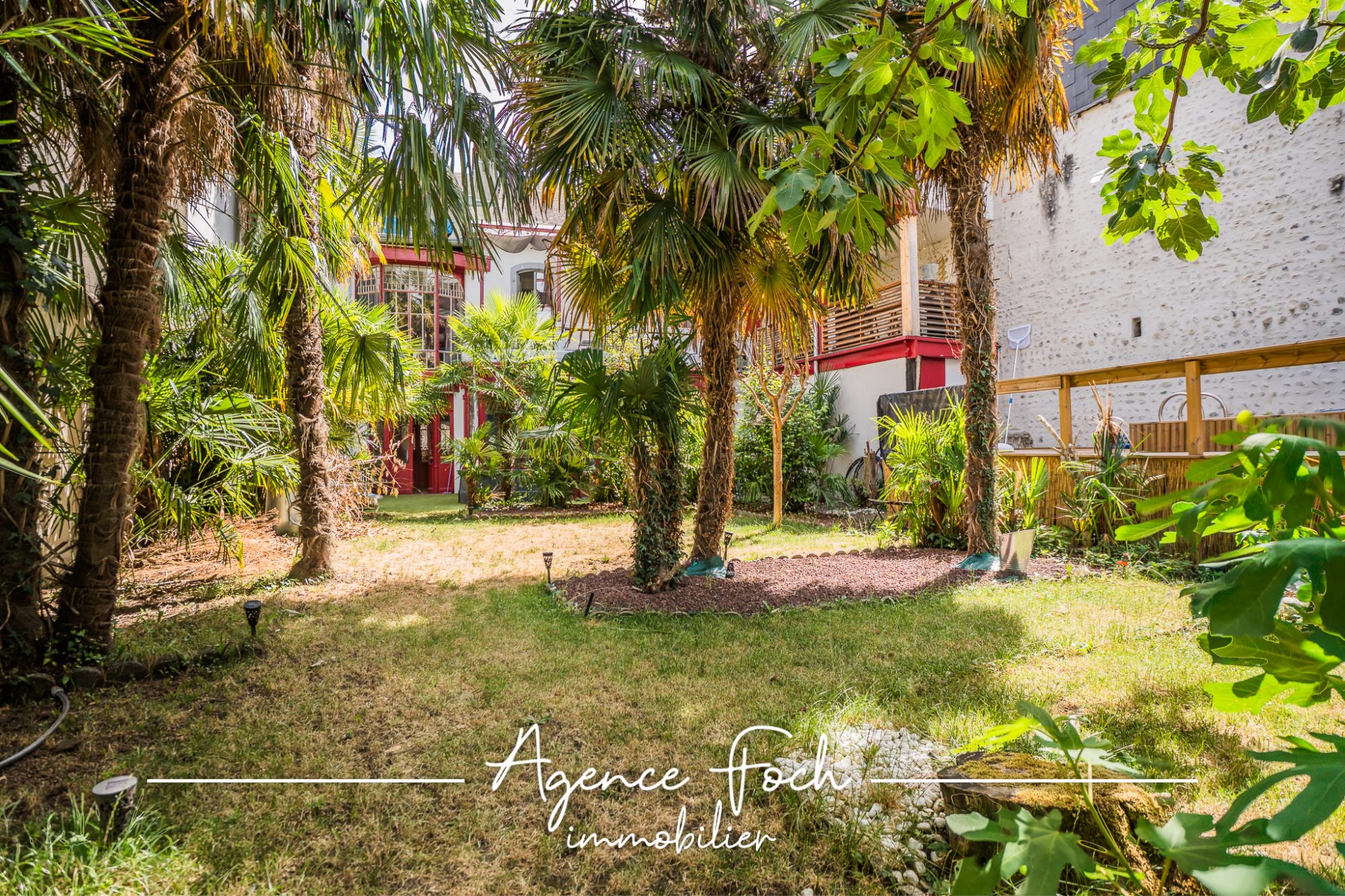 A VENDRE BATISSE D&rsquo;EXCEPTION AU COEUR DE TARBES 21