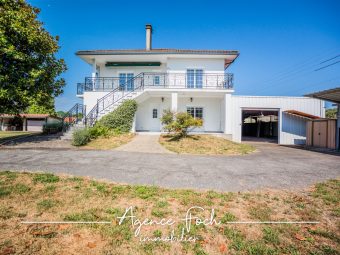 A VENDRE MAISON FAMILIALE AVEC HANGAR