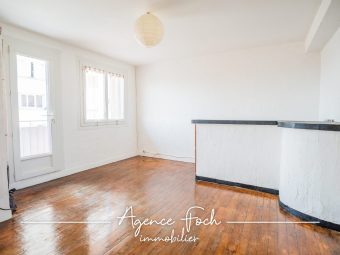 APPARTEMENT 3 PIECES AVEC BALCON ET CAVE - A RENOVER