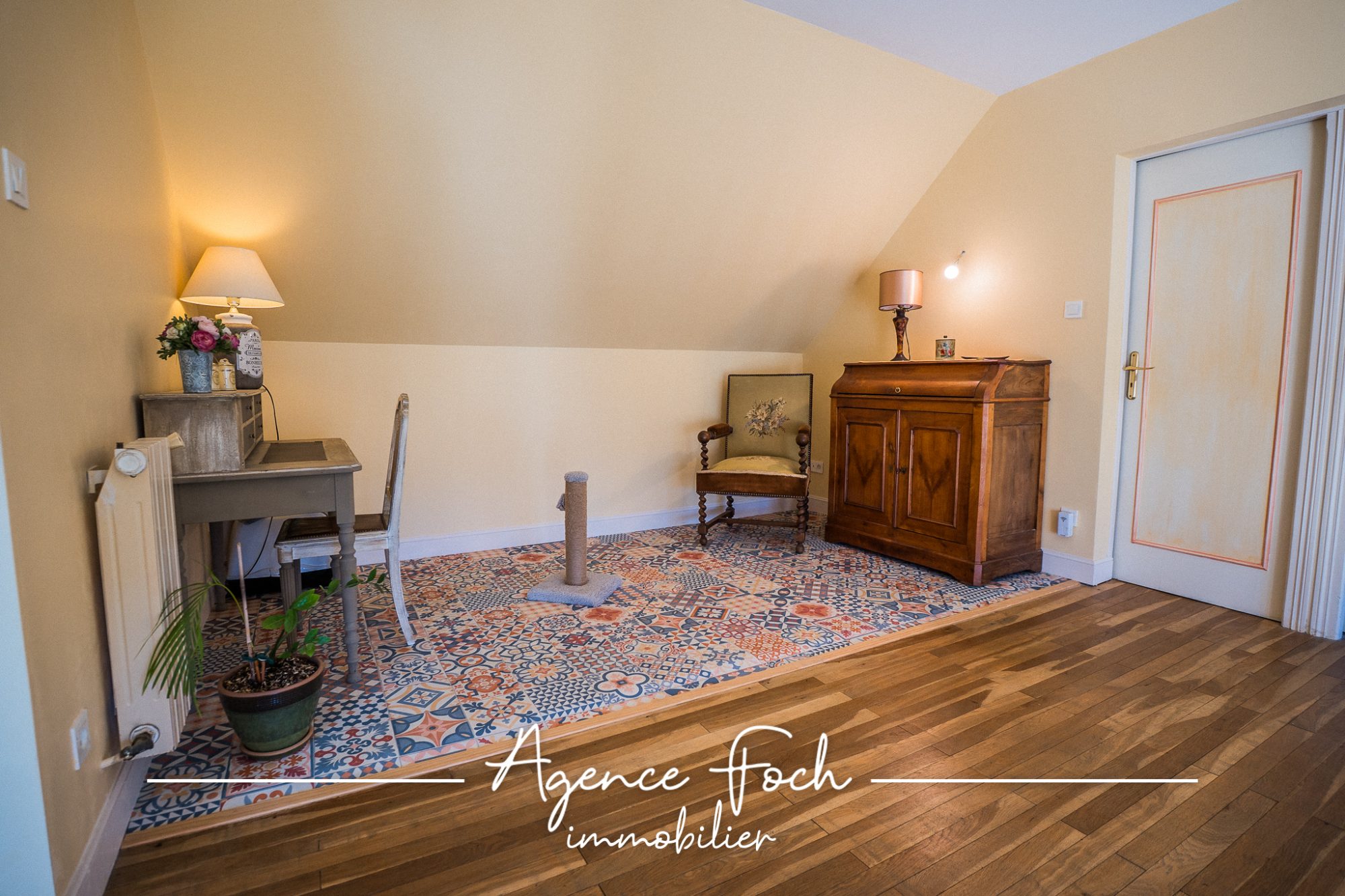 A VENDRE MAISON DE CARACTERE 9