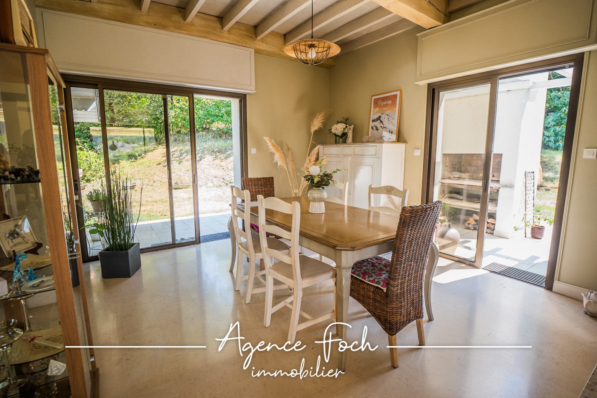 A VENDRE MAISON DE CARACTERE 5