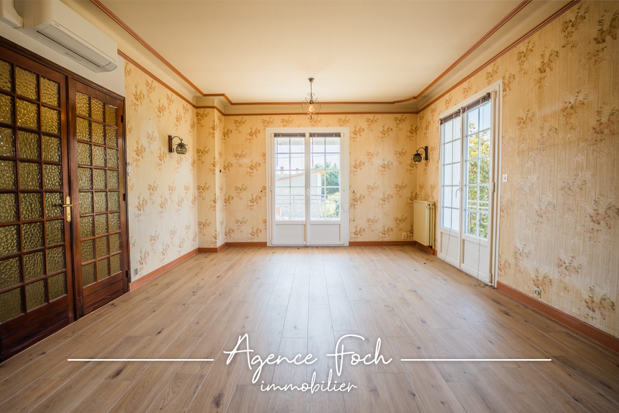 A VENDRE MAISON FAMILIALE AVEC HANGAR 5
