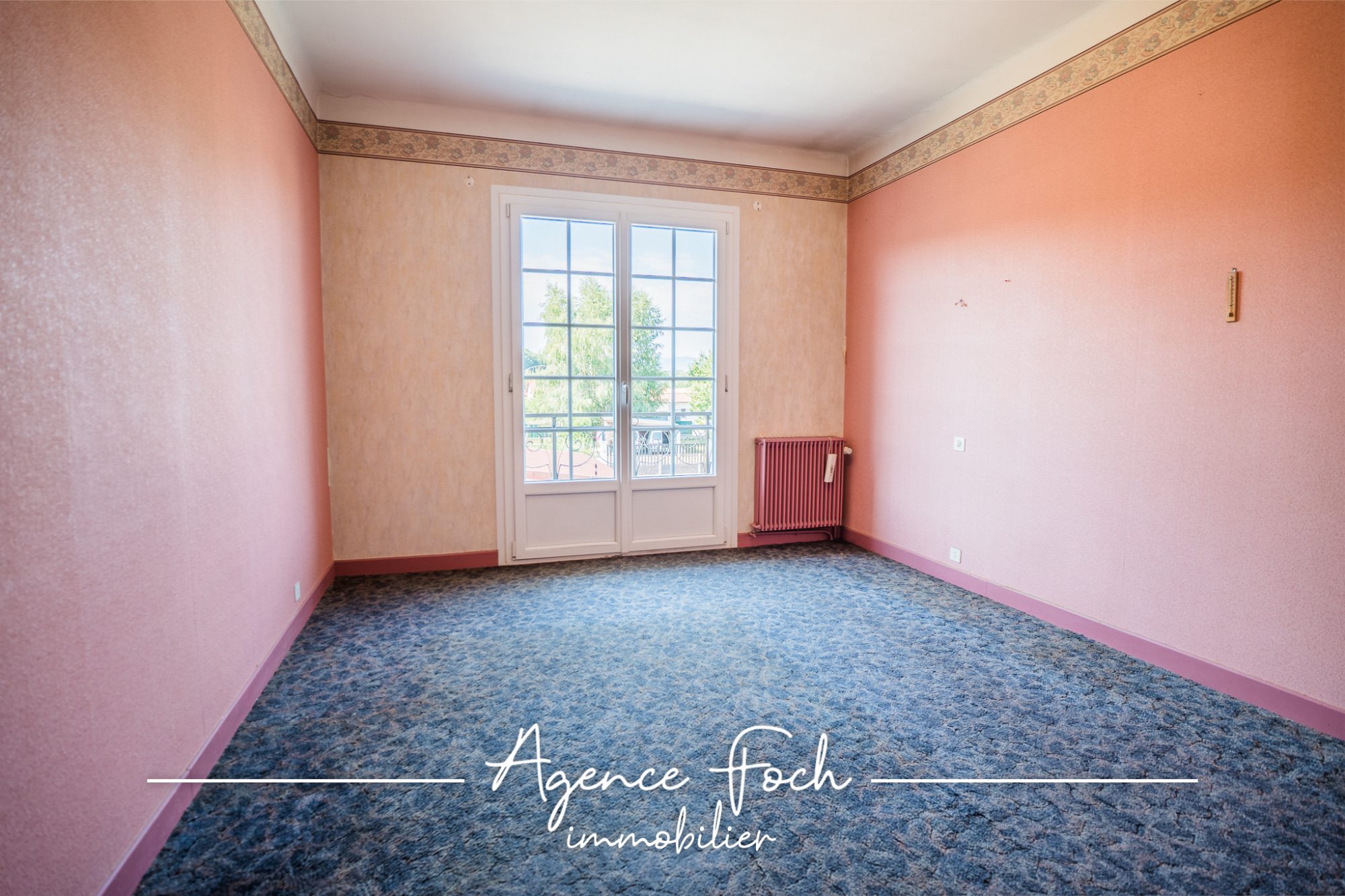 A VENDRE MAISON FAMILIALE AVEC HANGAR 6