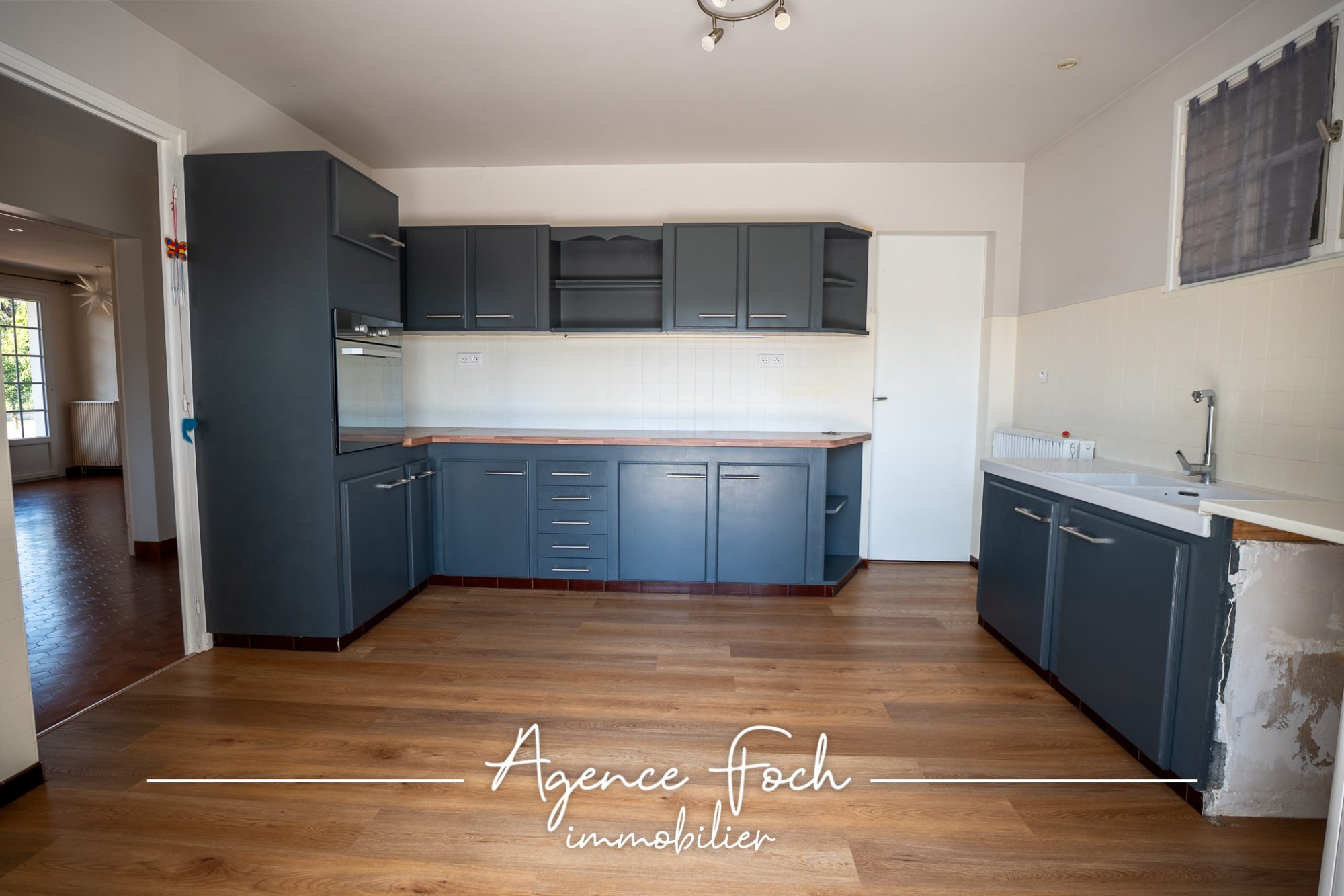A VENDRE MAISON FAMILIALE AVEC HANGAR 2
