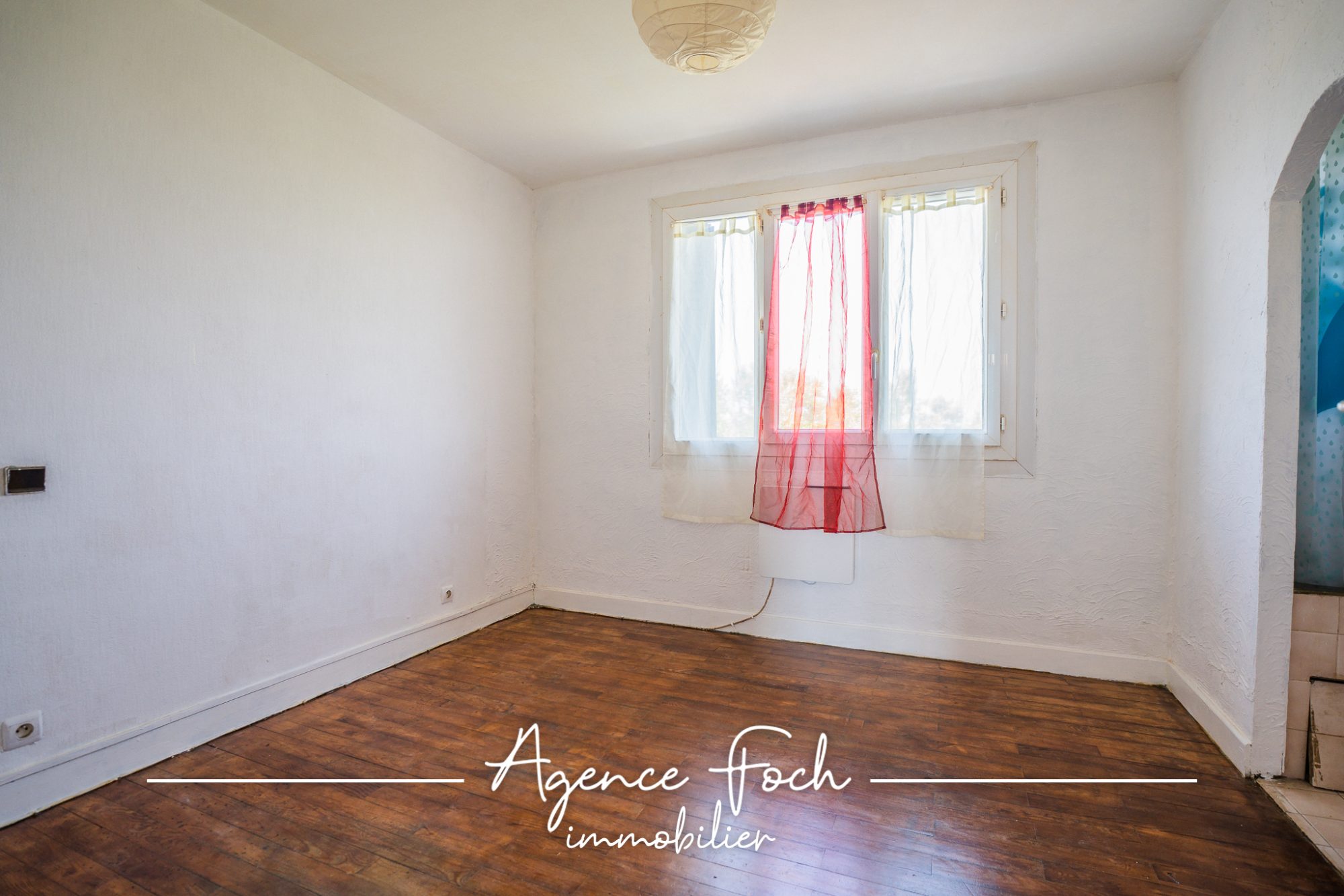 APPARTEMENT 3 PIECES AVEC BALCON ET CAVE – A RENOVER 6