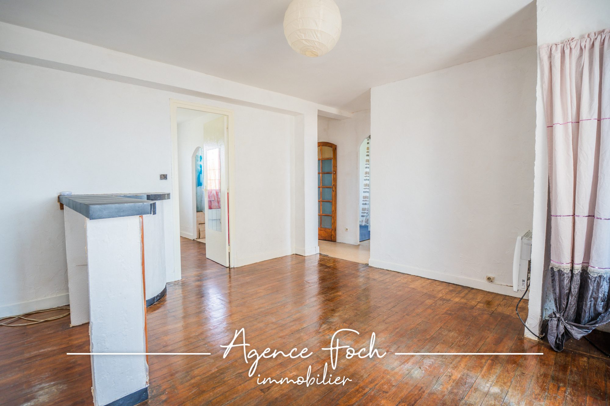 APPARTEMENT 3 PIECES AVEC BALCON ET CAVE – A RENOVER 2